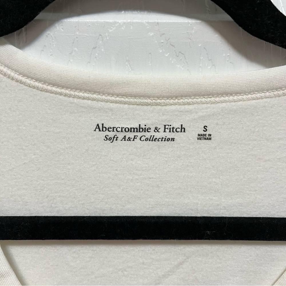 Abercrombie & Fitch Button Henley Size Small Nwot… - image 5